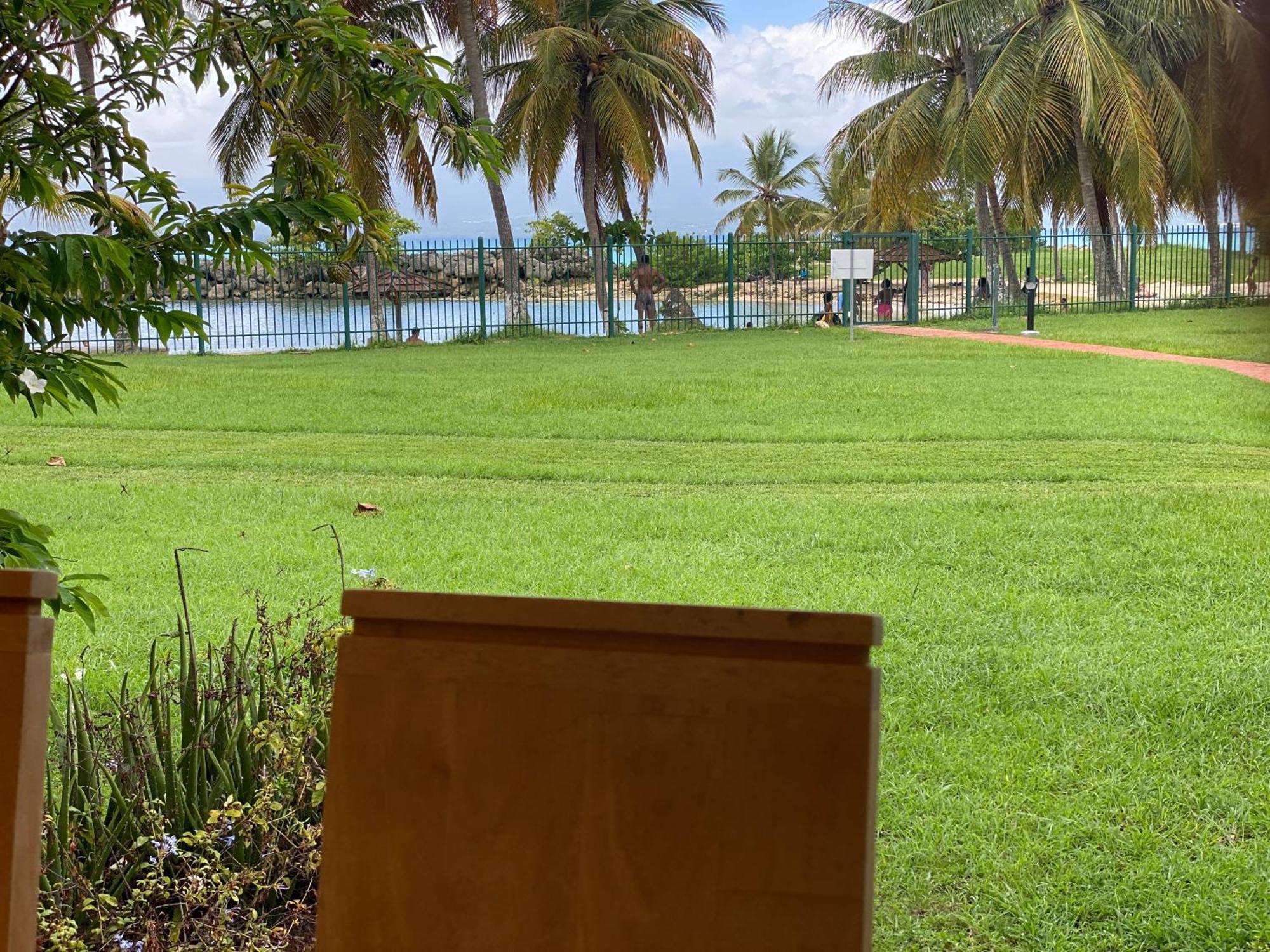 Ferienwohnung Marisol Les Pieds Dans L Eau Le Gosier  Exterior foto